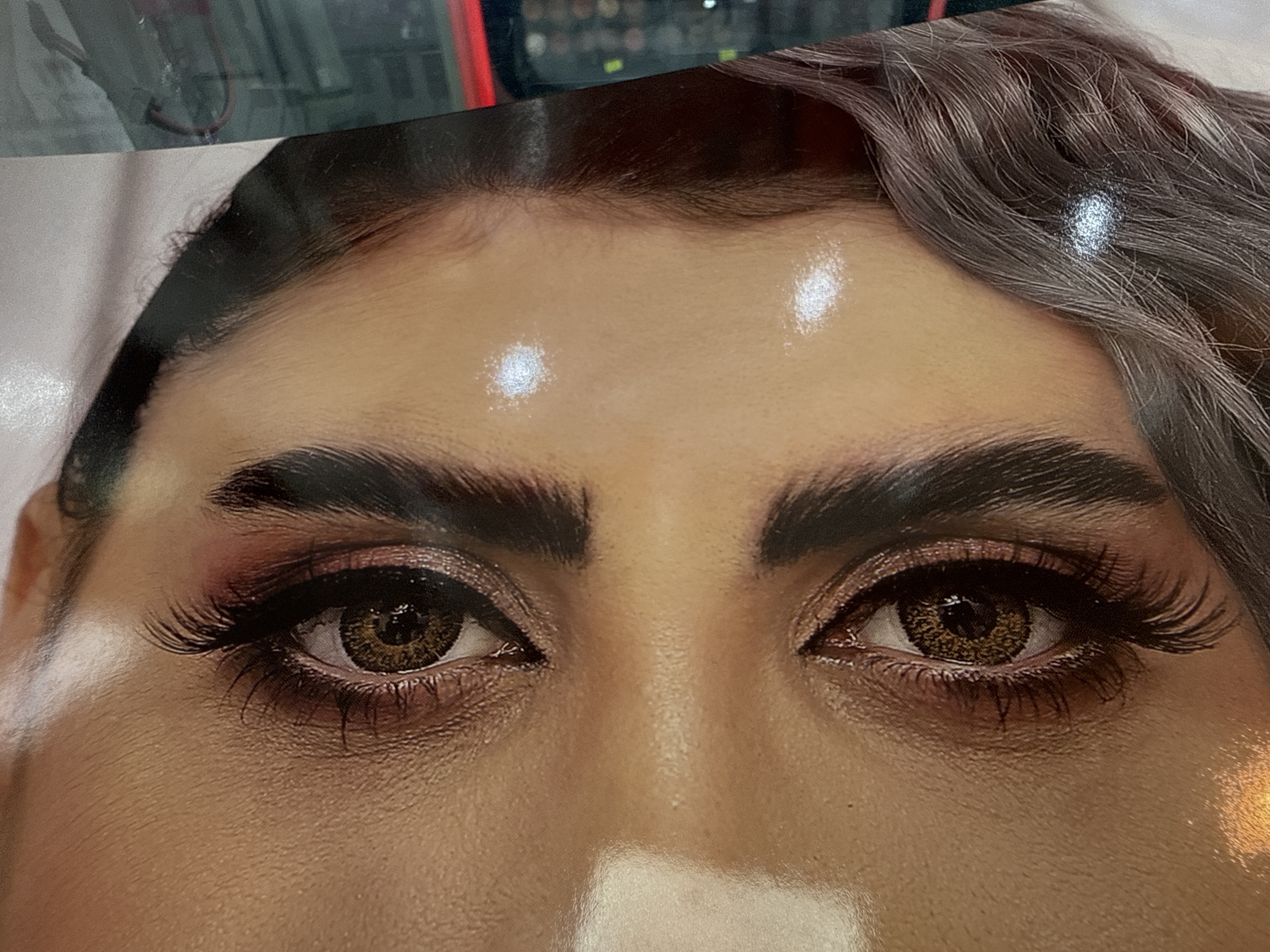 لنز چشم اِی آمیey ami عسلی روشن     Light Hazel